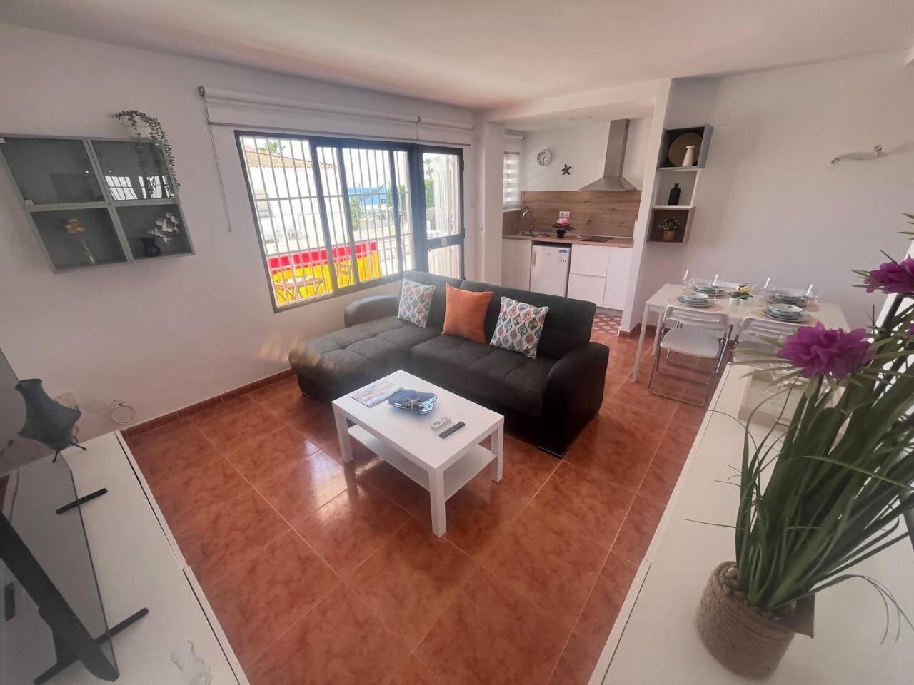 Apartamento Lidia Planta 1, La Carihuela 1ª Linea Playa, Vistas Mar, 1 Dormitorio, 52 M2, 1-3 Huesped, Amplio Balcon, Wifi Torremolinos Exterior foto