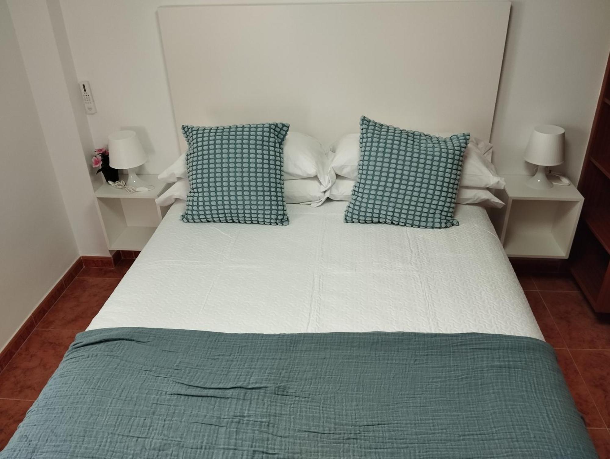Apartamento Lidia Planta 1, La Carihuela 1ª Linea Playa, Vistas Mar, 1 Dormitorio, 52 M2, 1-3 Huesped, Amplio Balcon, Wifi Torremolinos Exterior foto